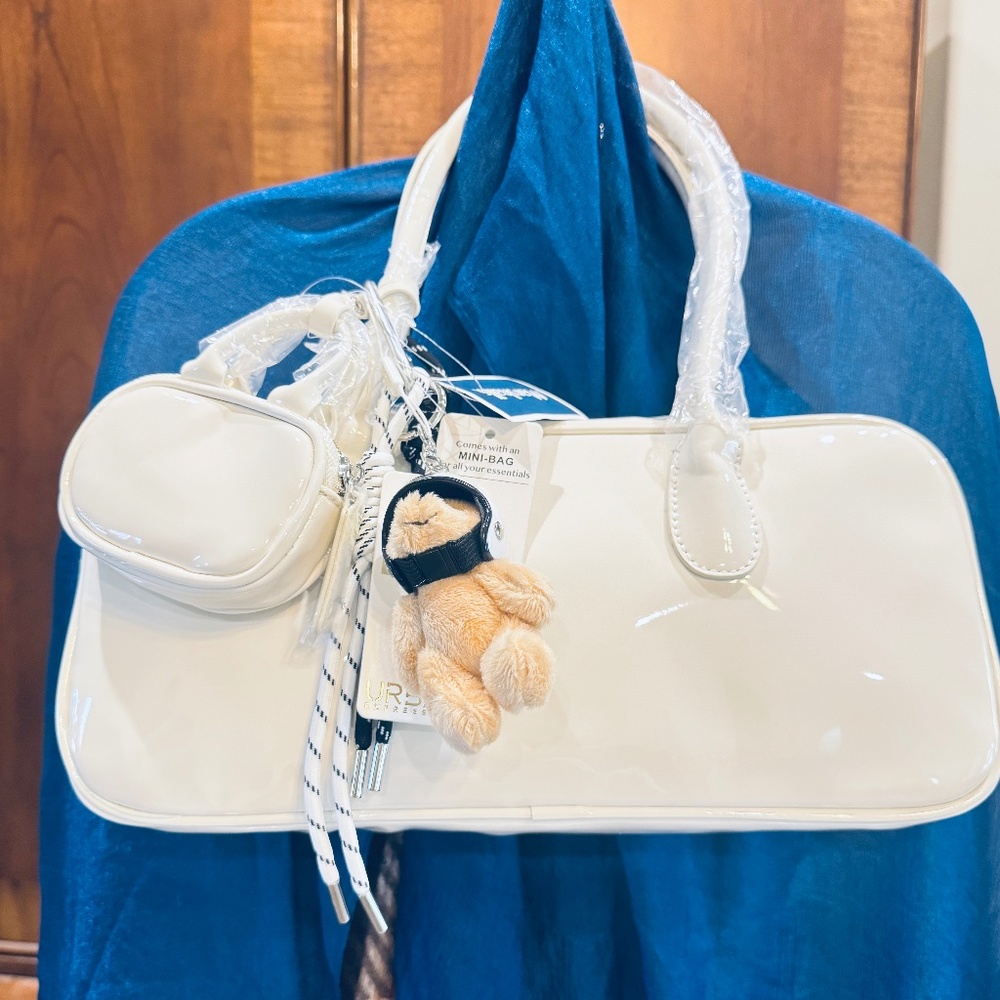 NWT URBAN EXPRESSIONS WILLA SATCHEL